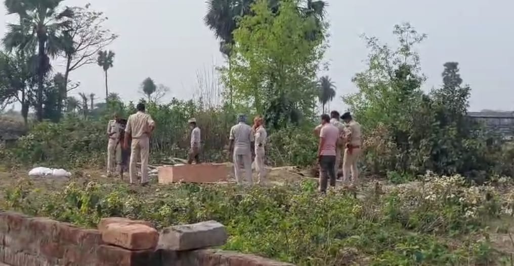 police took the dead body out of the grave To solve the mystery of death