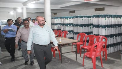 Moradabad: Nominations of five including MP ST Hasan rejected, 13 including SP Ruchi Veera in fray