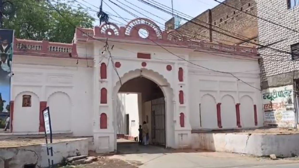Tikamgarh Crime Priest molests minor who went to visit temple case registered