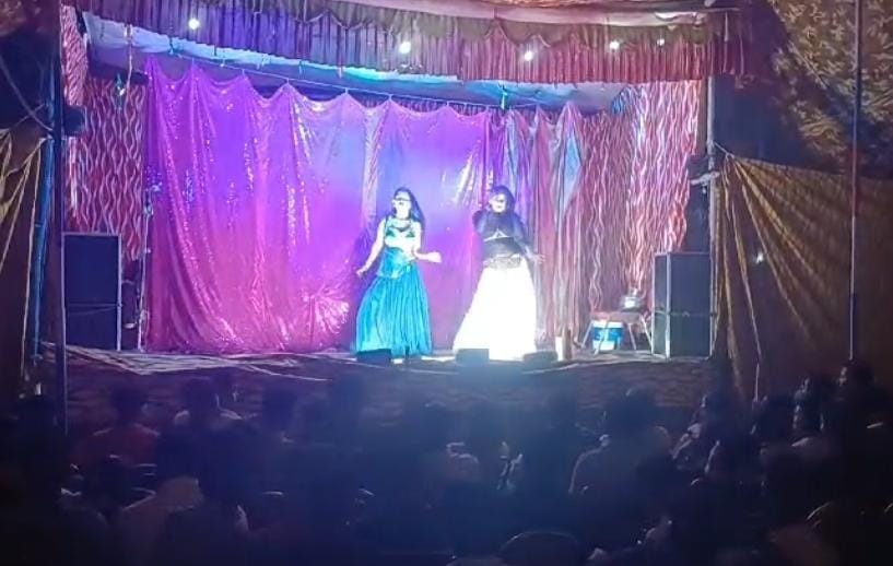 Dancers are being made to dance obscenely at ghat fair in Muzaffarnagar