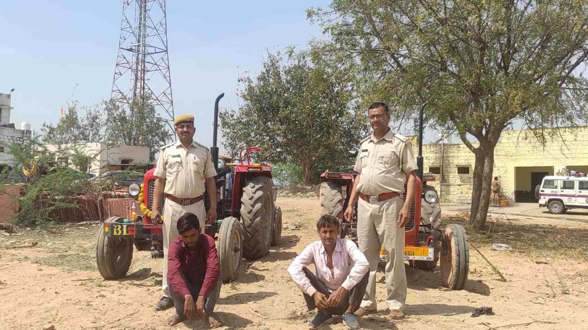 पुलिस की गिरफ्त में आरोपी।