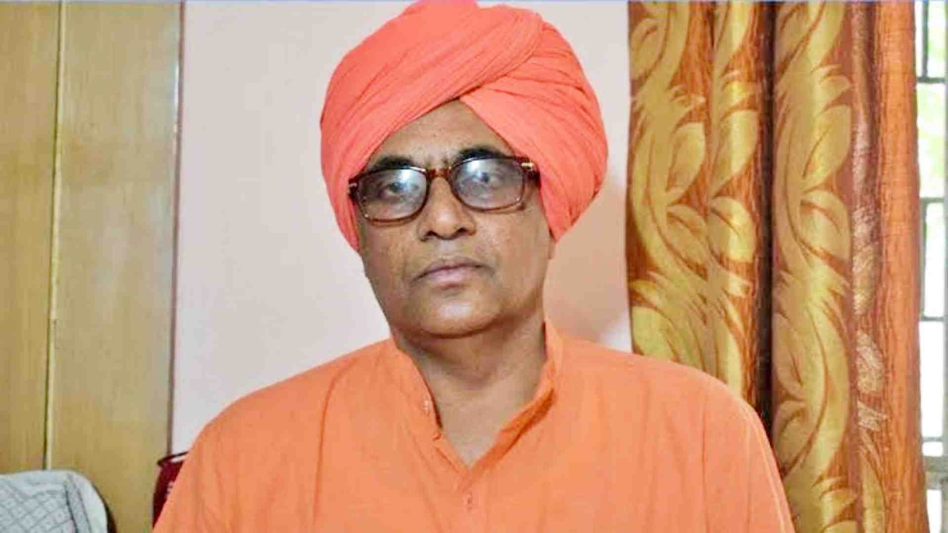 सुमेधानंद सरस्वती।