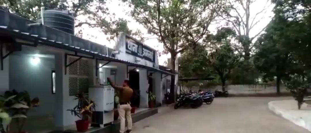 Shahdol News: Link given by threatening to cut electricity connection, teacher clicked and lost four lakhs