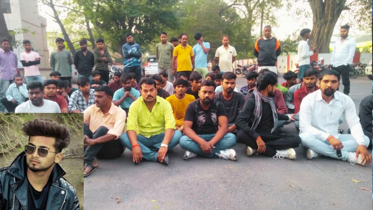 Diploma student died in road accident due to collision in trailer and bike at sonbhadra