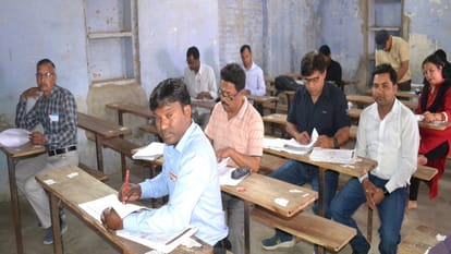 Final round of evaluation of high school-inter answer sheets