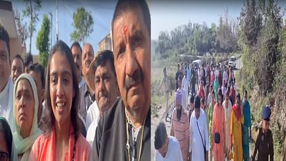 Deputy cm daughter Aastha set out on foot for Chintpurni Darbar to seek moksh for her mother.