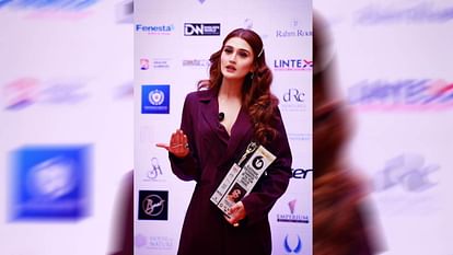 Arushi Nishank received Black Swan Champion of the Year Award Entertainment Uttarakhand News in hindi