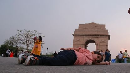 Weather Update: दिल्ली-एनसीआर में कहीं हुई ओलावृष्टि तो कहीं बरसे मेघ, कल के लिए जारी हुआ है यलो अलर्ट Weather Update Prediction of rain in Delhi NCR tomorrow also