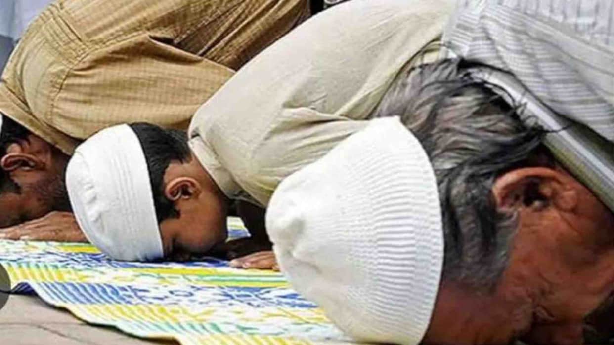 Bhopal News: Religious leaders prayed for peace on the third day of Ramadan