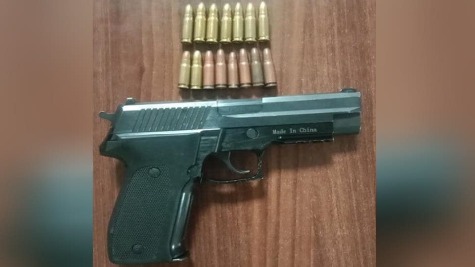 SSOC Mohali arrest three gangsters pistol, cartridges recovered