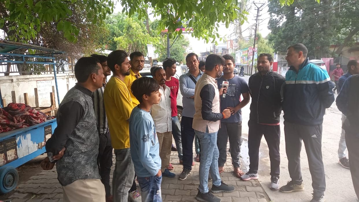 Lok Sabha Election 2024 Satta Ka Sangram Chunavi Rath Coverage in Bijnor with students