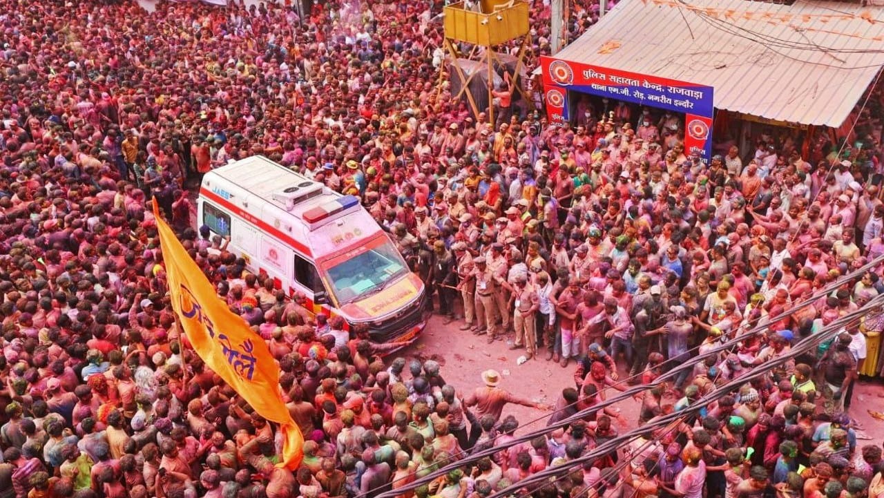 indore rangpanchami ger photo cm mohan yadav nri