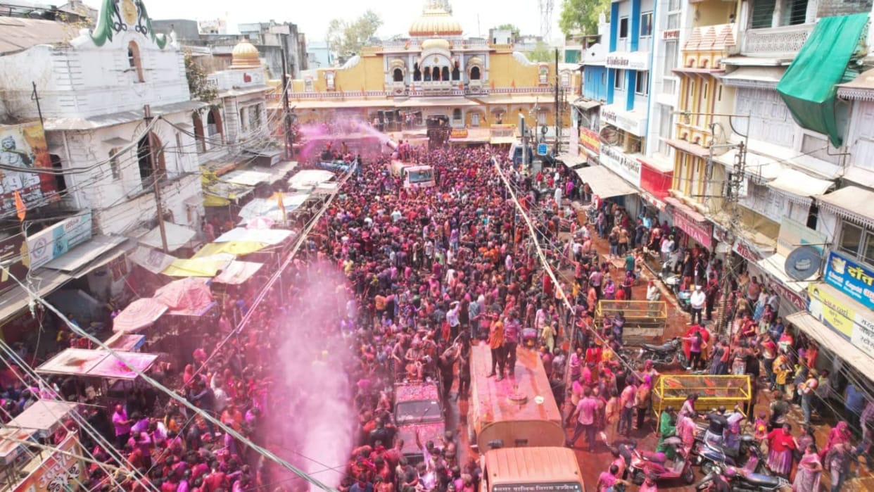 Rangpanchami Ujjain city drenched in colors on Rang Panchami Nagar Ger organized