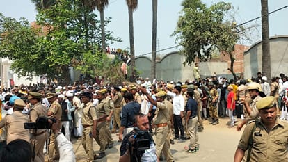 Mukhtar Ansari Funeral Updates: Crowd Gathered for Funeral procession of Mukhtar Ansari in Ghazipur