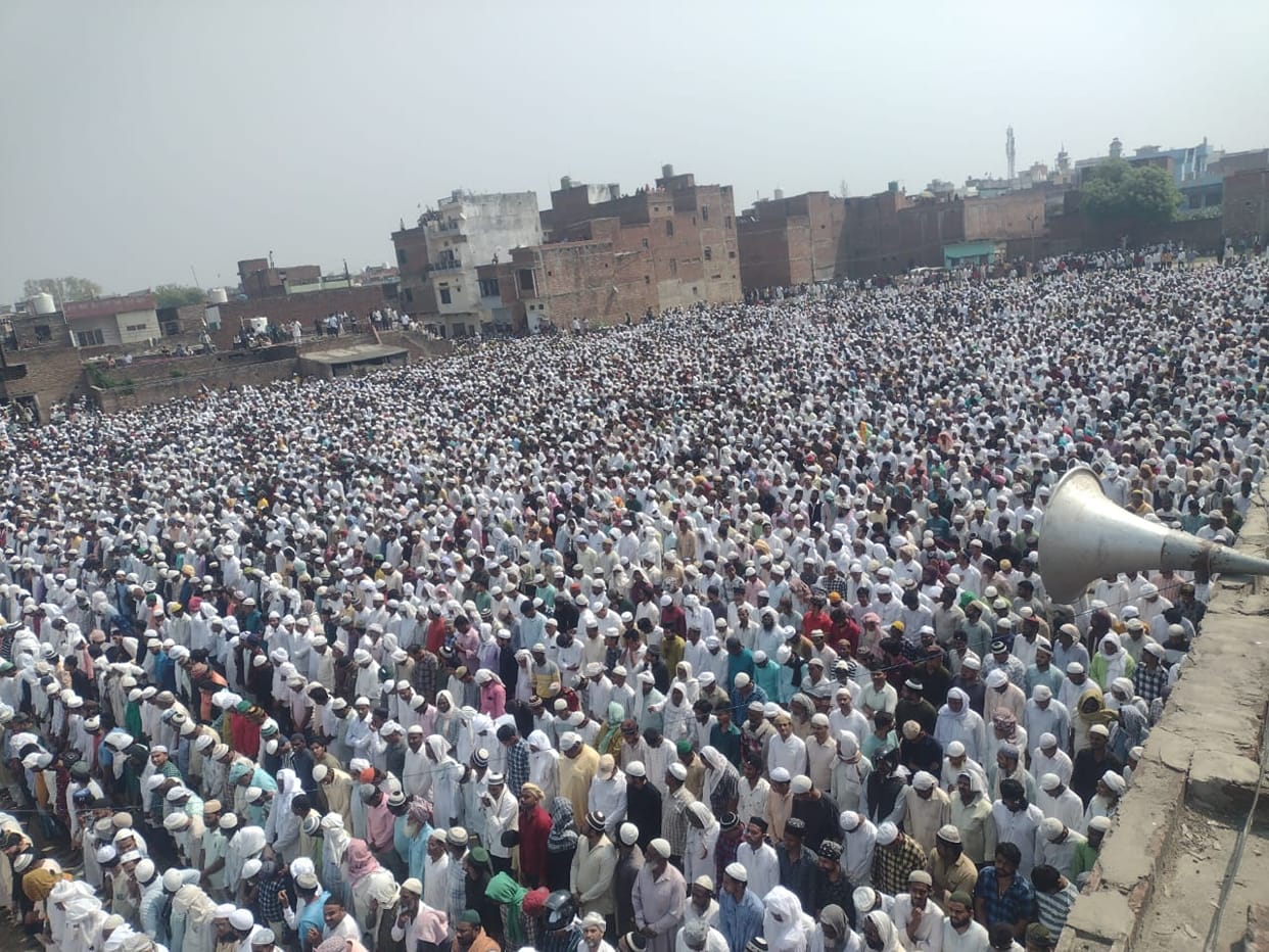 Mukhtar Ansari Funeral Updates: Crowd Gathered for Funeral procession of Mukhtar Ansari in Ghazipur