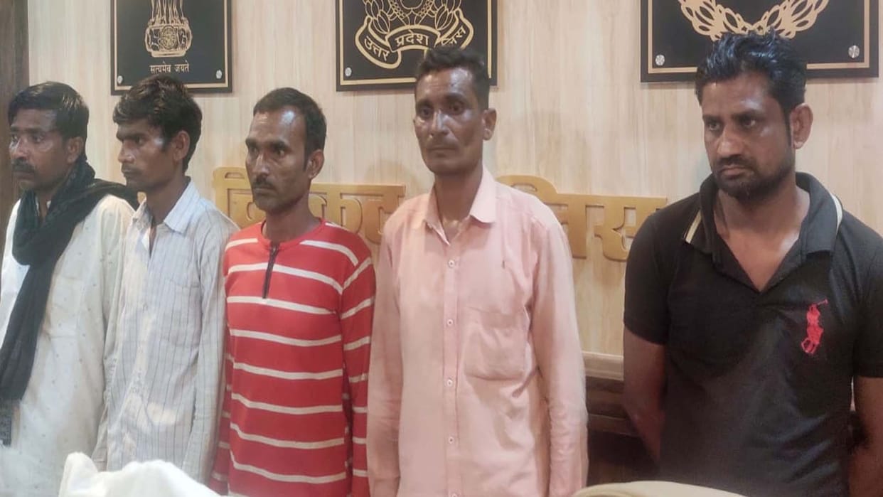 Chitrakoot: Police caught five cow smugglers, one escaped