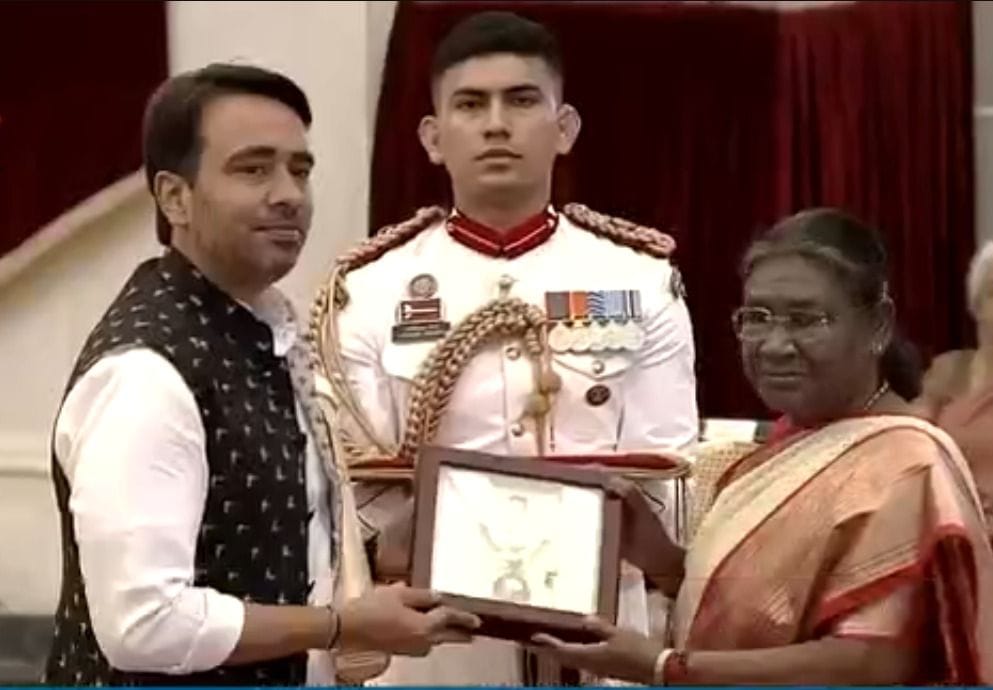 Bharat Ratna to Chaudhary Charan Singh, Jayant Chaudhary received the honor from President