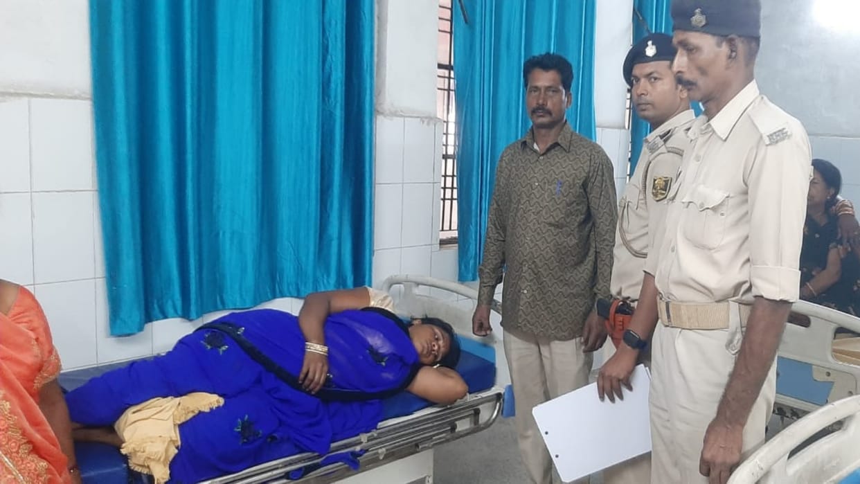 Rohtas: A truck collides with a bus of devotees going from Ranchi to Ayodhya, one person dead, nine injured