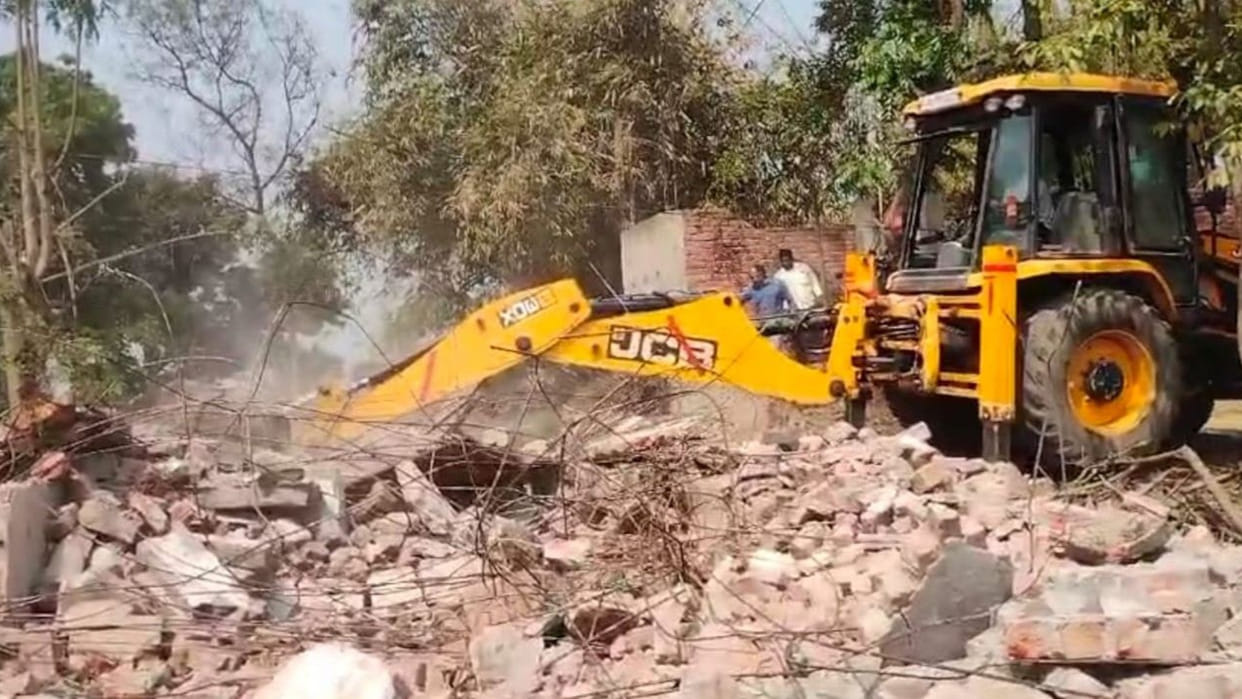 Encroachment removed from bus stand land, efforts to build depot intensified