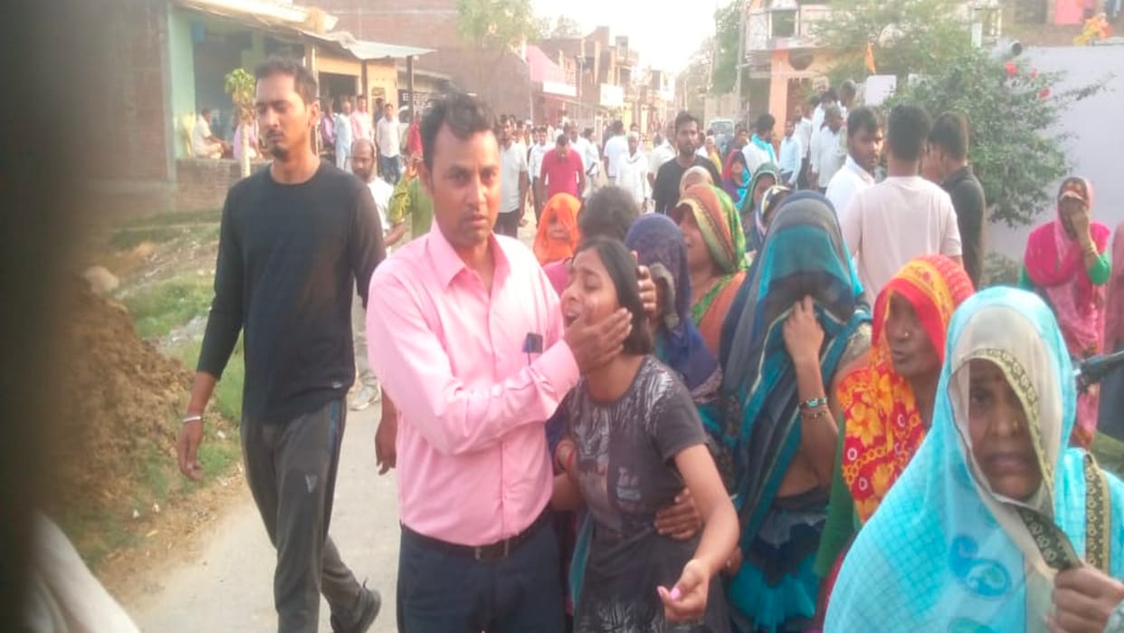 Dead bodies of friends were lowered into Ganga after 20 hours, SDRF took them out, they had drowned in deep wa