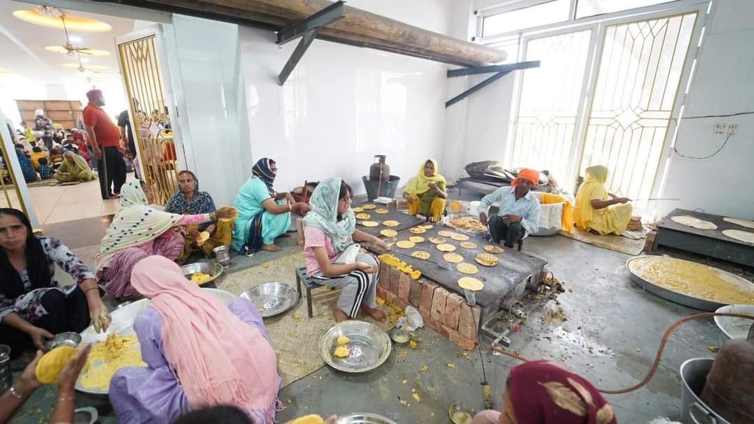 Dehradun Jhanda JI Mela 2024 common stove of darbar Sahib has been burning continuously for 348 years