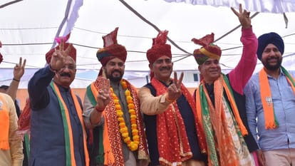 Lok Sabha Election: Two candidates including Jugal Kishore sharma filed nomination from Jammu seat