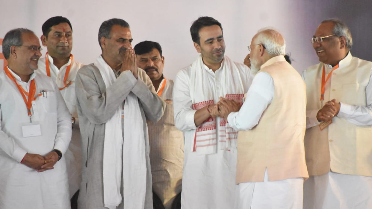 Closeness of BJP and RLD was seen in PM Modi rally in Meerut