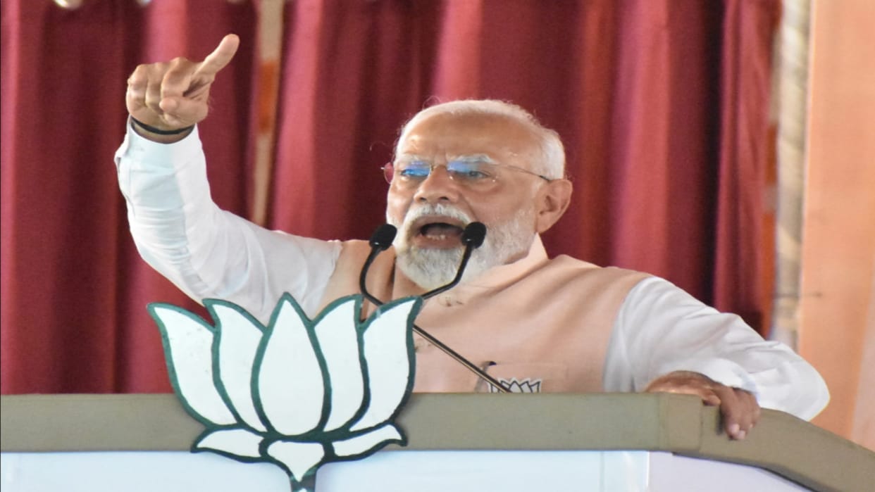 PM Modi Rally in Meerut: Narendra Modi targeted on opposition alliance and read full speech