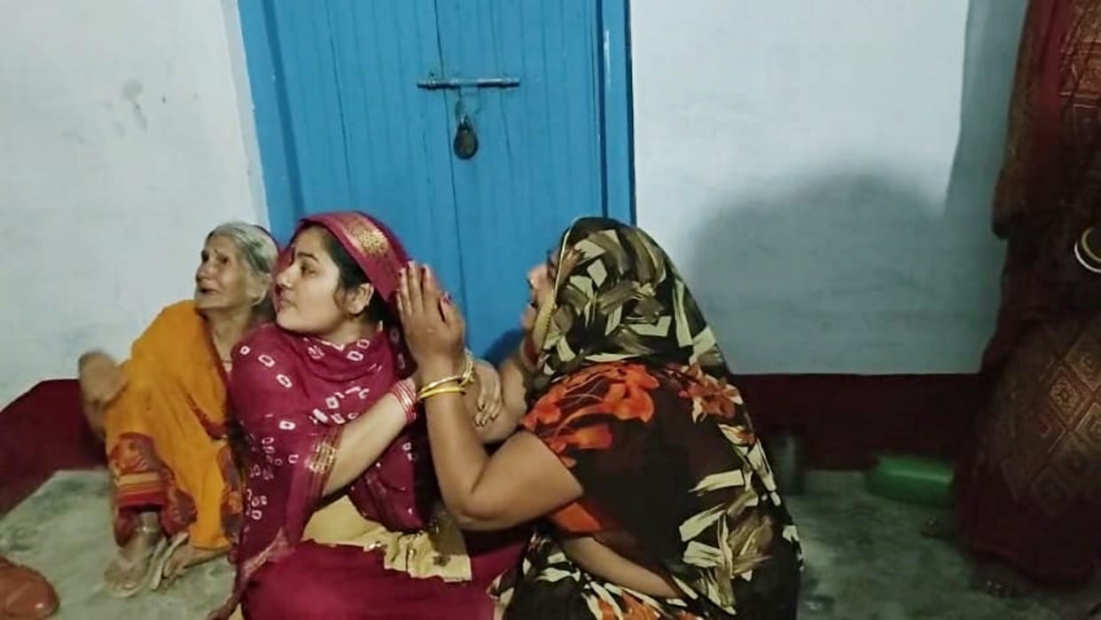 Motihari: One girl died due to swing breaking in fair, condition of another girl is critical