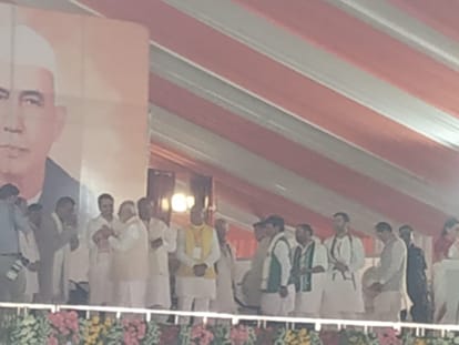 PM Modi Rally Meerut: PM address seven Lok Sabha seats from Meerut, gives a tasks to voters