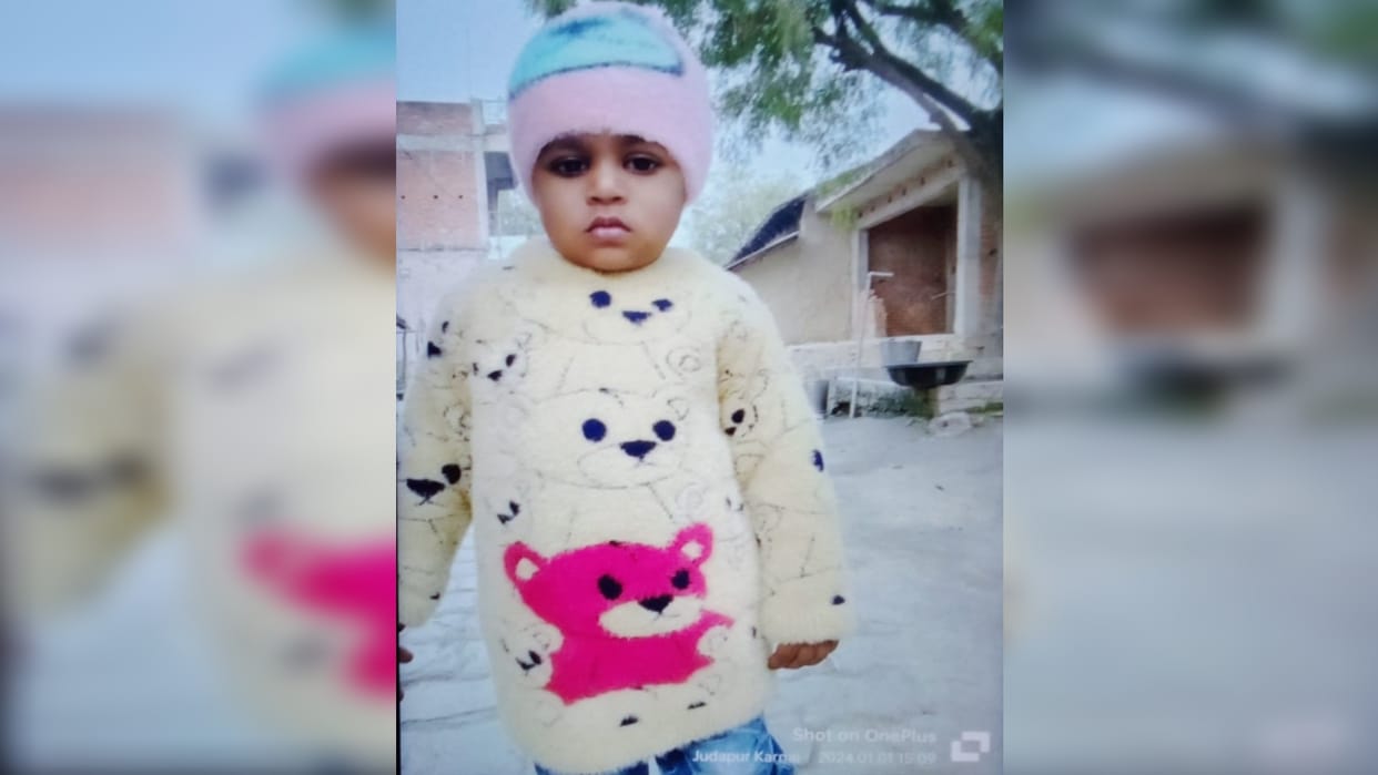 Car crushed an innocent child on the road, he got trapped and dragged for 50 meters.