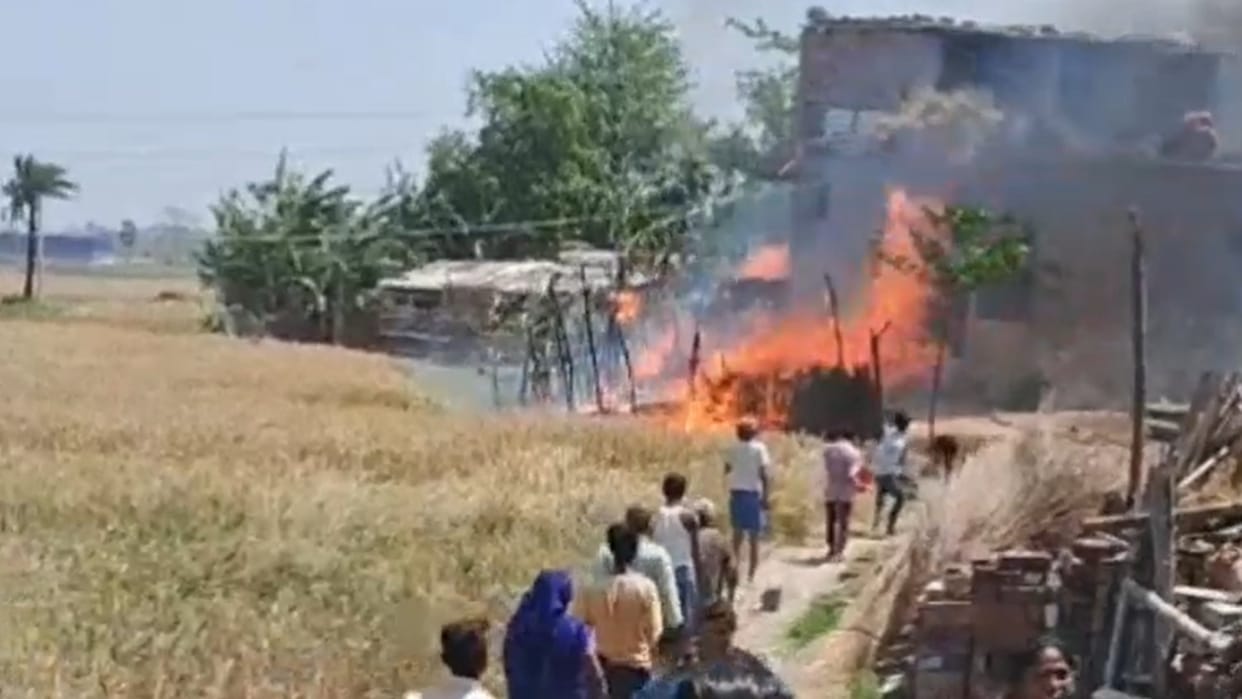 More than 18 houses burnt to ashes in massive fire