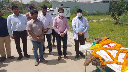 Gorakhpur Zoo's old lioness  Mariam (18) passed away, was ill for several days.