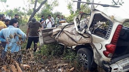 Four died in Moradabad: No turn on road...system is blind, family lost their life due lack system
