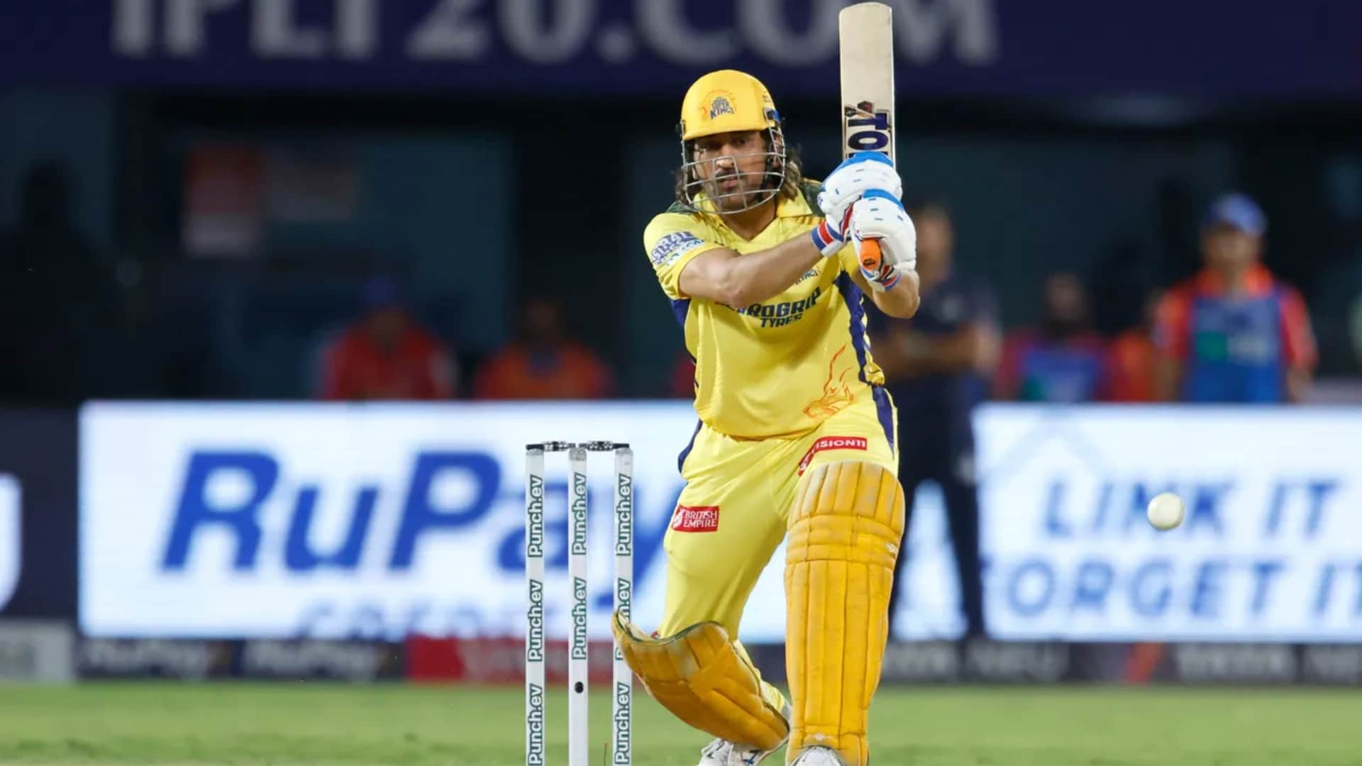 IPL 2024 : CSK batting coach Michael Hussey hopes MS Dhoni will play two more years amid retirement talks