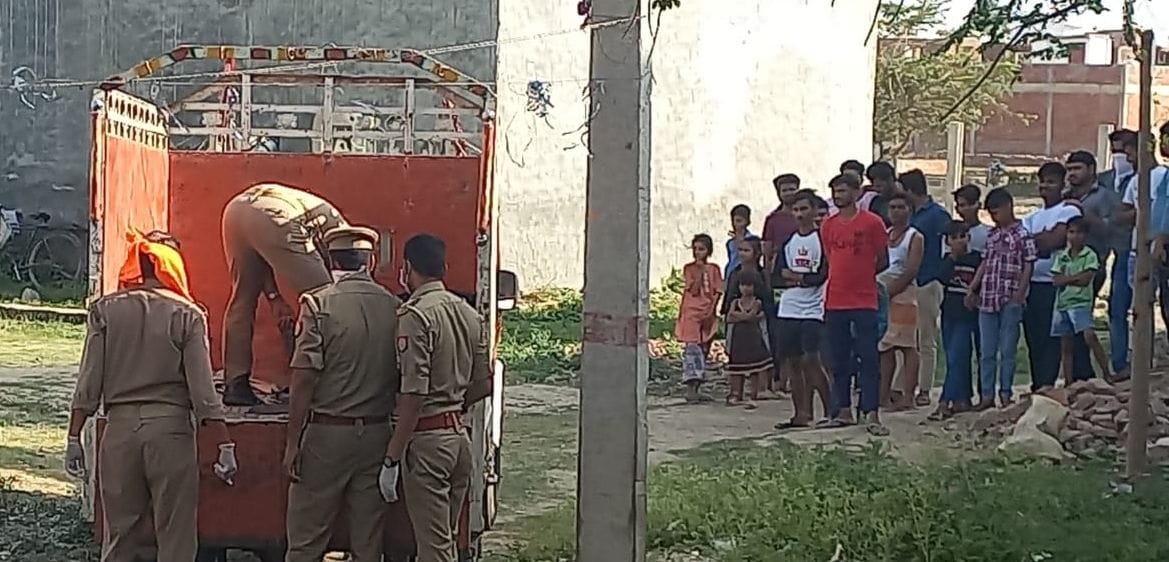 Three murders on suspicion of illicit relations: Sleeping near dead bodies, cooking, burning neem leaves to av