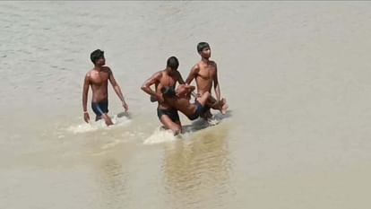 Hamirpur: Three boy who went to take bath in the pond died due to drowning