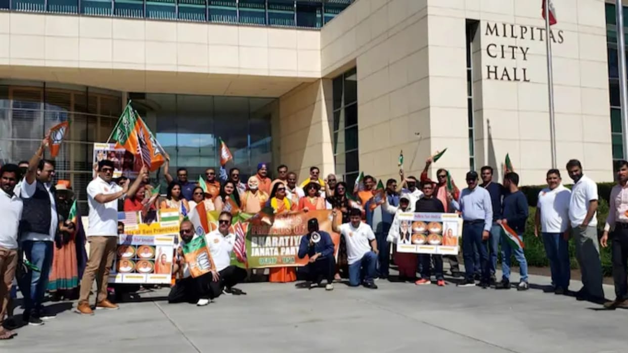 Car rally support of BJP 20 cities including Washington-Silicon Valley appeal people to vote for BJP