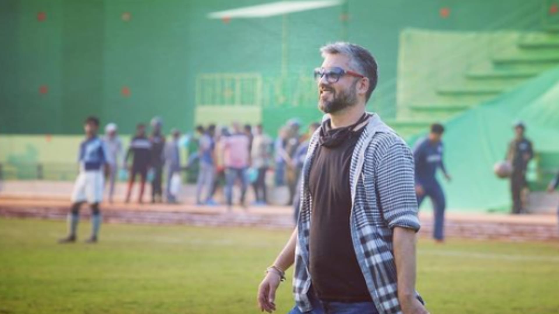 maidaan director amit sharma said there is no similarity between his film and Shah Rukh Khan Chak de india