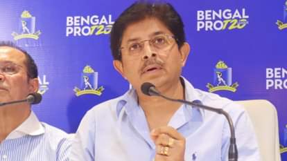 बंगाल टी20 लीग का अनावरण करते अधिकारी