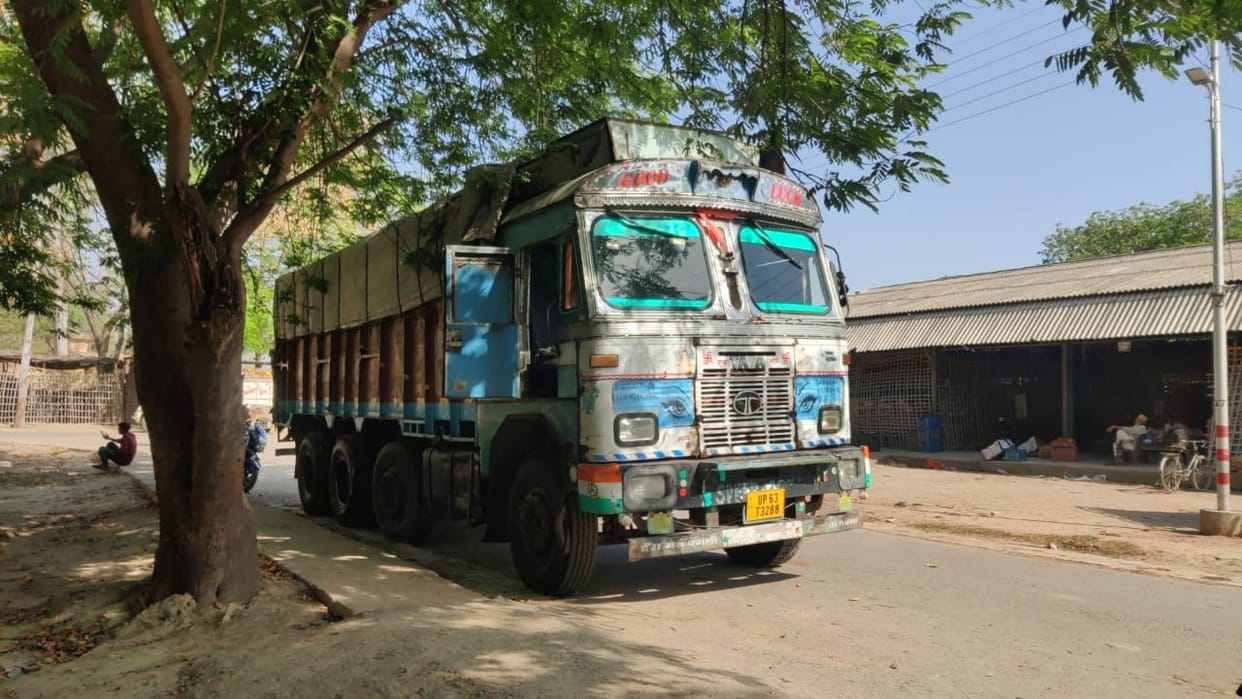 Truck loaded with pulses caught on Varanasi Prayagraj highway fined 2.40 lakh