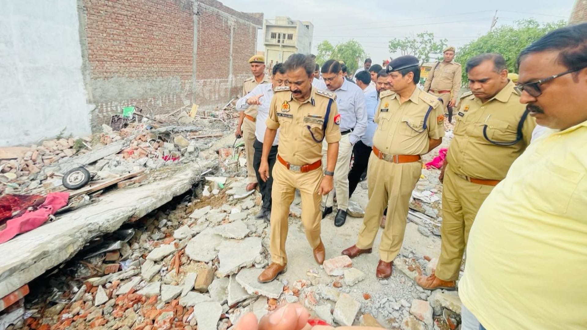 Budaun case Explosion in illegal gunpowder store in Badaun Two storey house collapsed, mother and son died