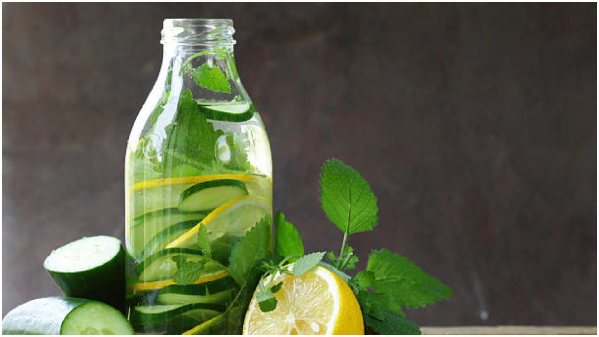 Refreshing Summer Drinks Best Flavoured Water Recipes in Hindi