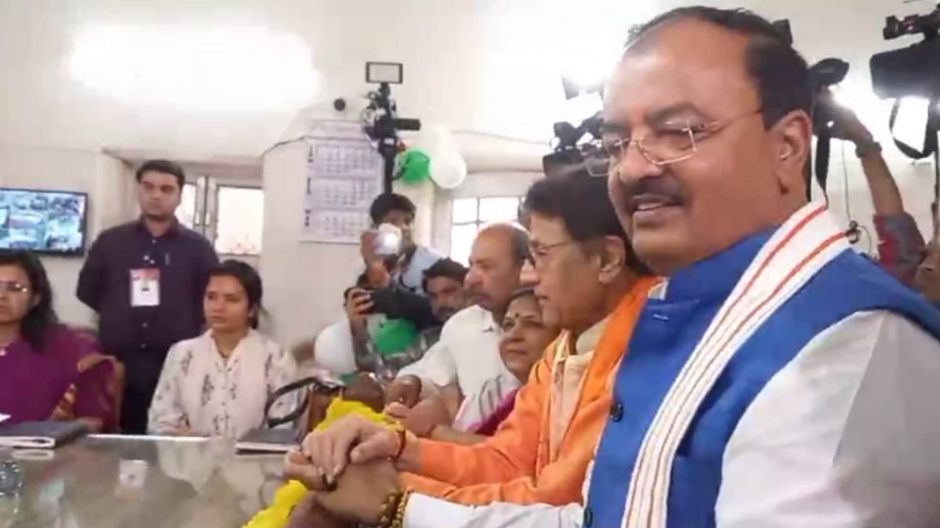 डिप्टी सीएम व अरुण गोविल