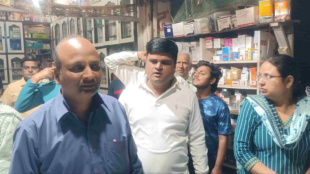 Haryana: Handed over a slip to the medical store operator and demanded extortion of Rs 20 lakh