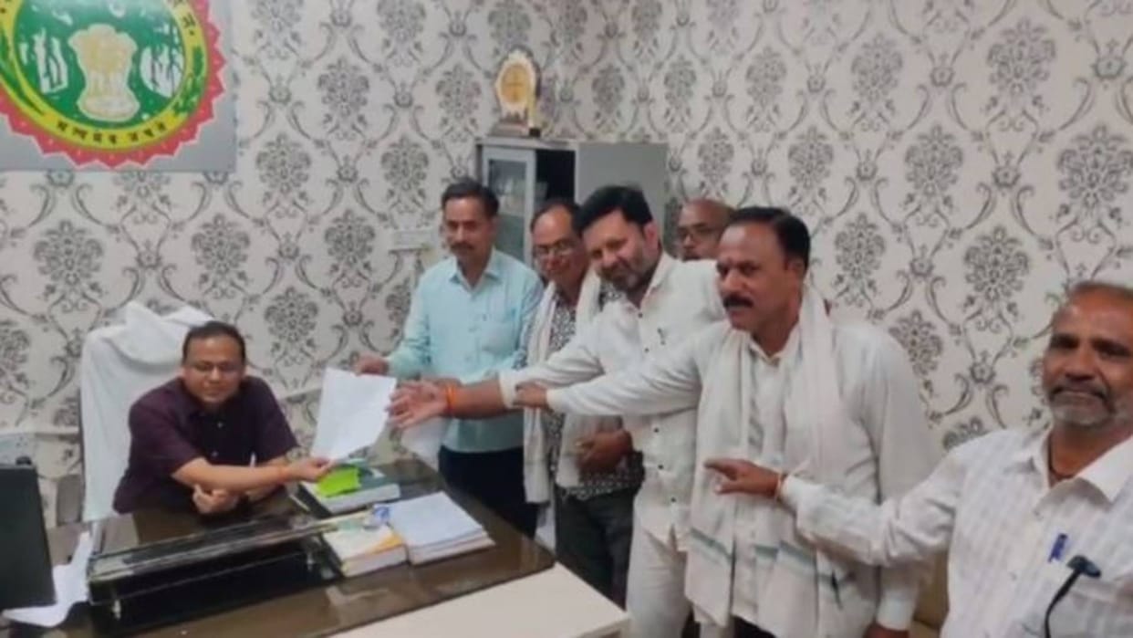Sagar News Assistant committee managers gave mass resignation letter wheat purchase may be affected