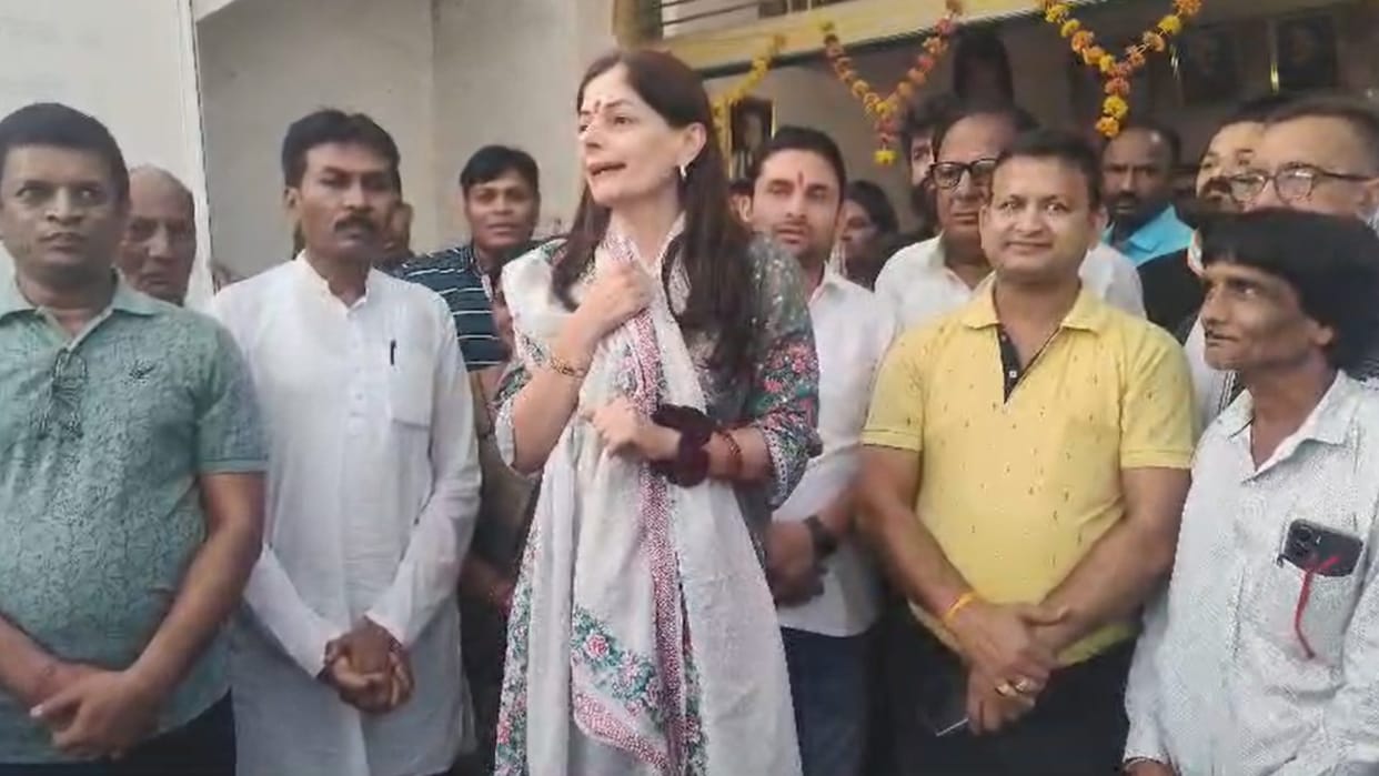 MP Nakul Nath wife in pain after leaders leave Congress