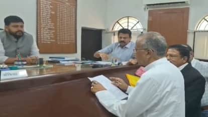 Roopkumari Choudhary of BJP filed nomination from Mahasamund and Tamradhwaj Sahu of Congress filed nomination