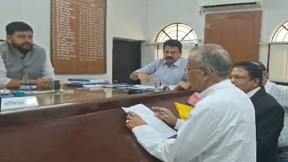 Roopkumari Choudhary of BJP filed nomination from Mahasamund and Tamradhwaj Sahu of Congress filed nomination