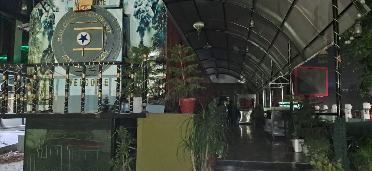 power failure at Banaras Railway station for nine hours in varanasi